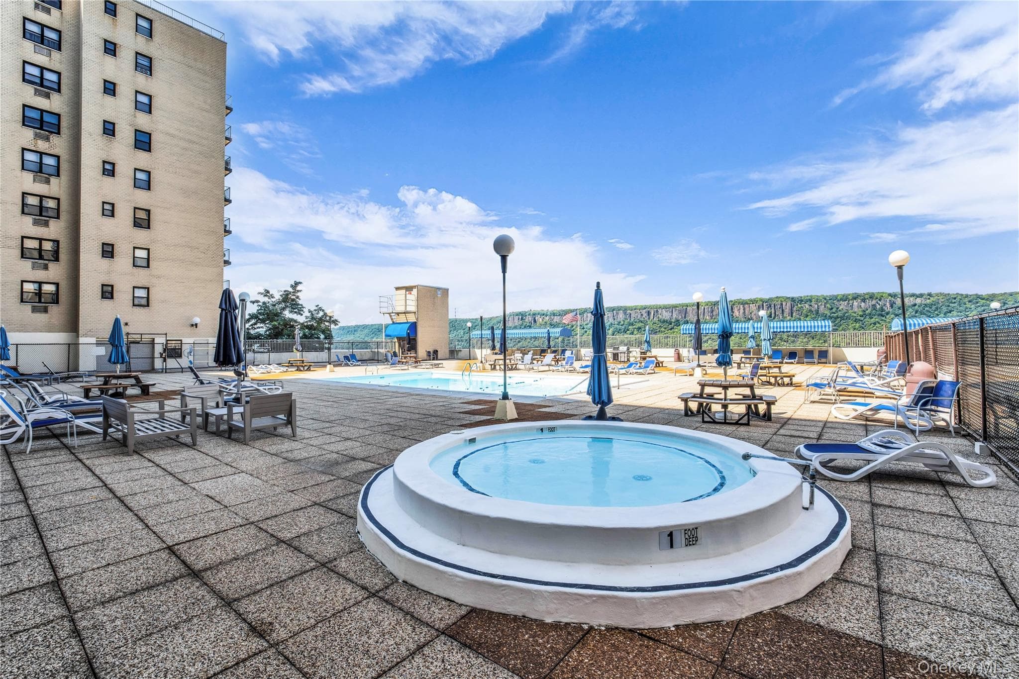 1085 Warburton AVE Unit: 210 thumbnail 9
