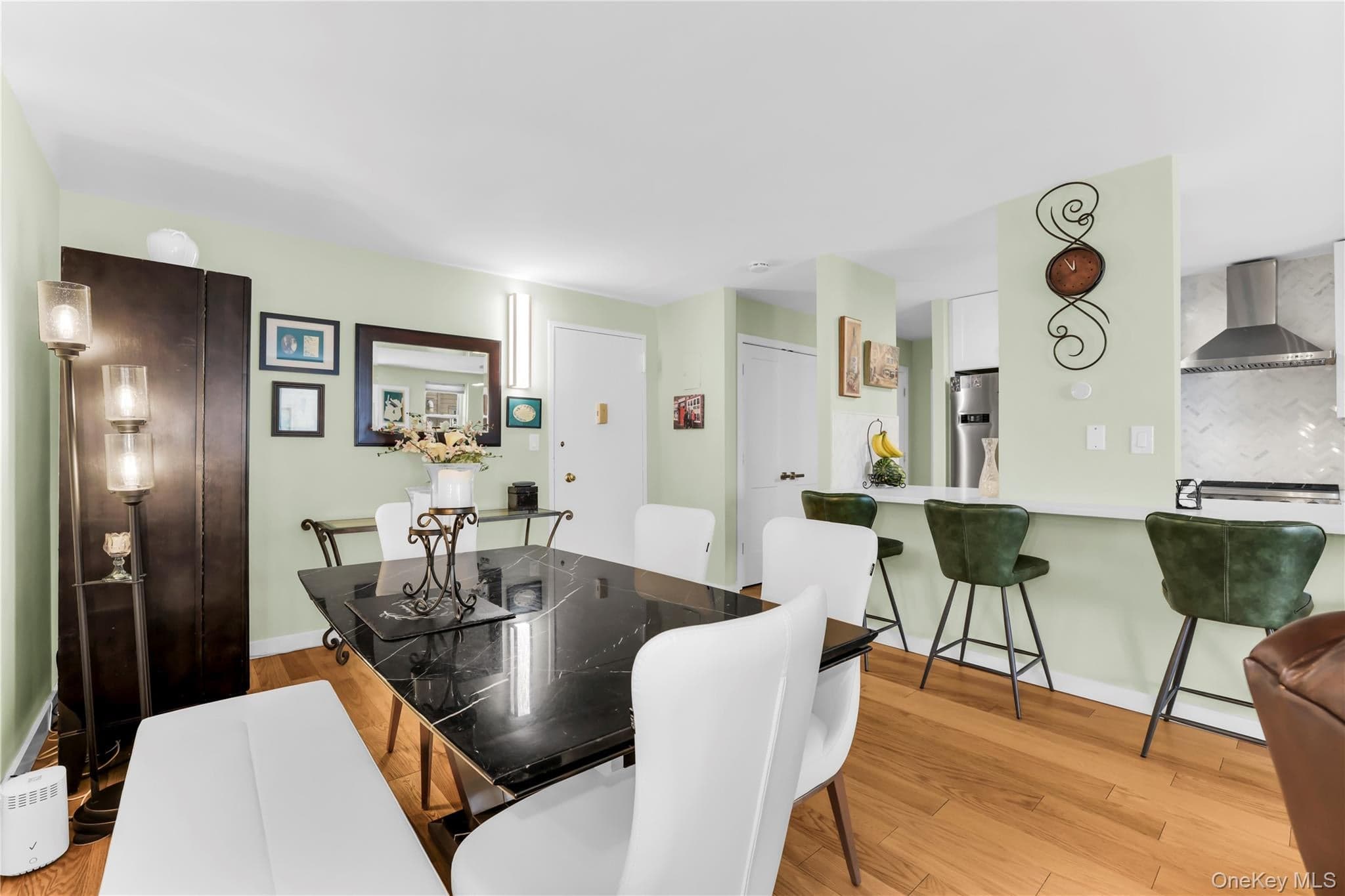 1085 Warburton AVE Unit: 210 thumbnail 17