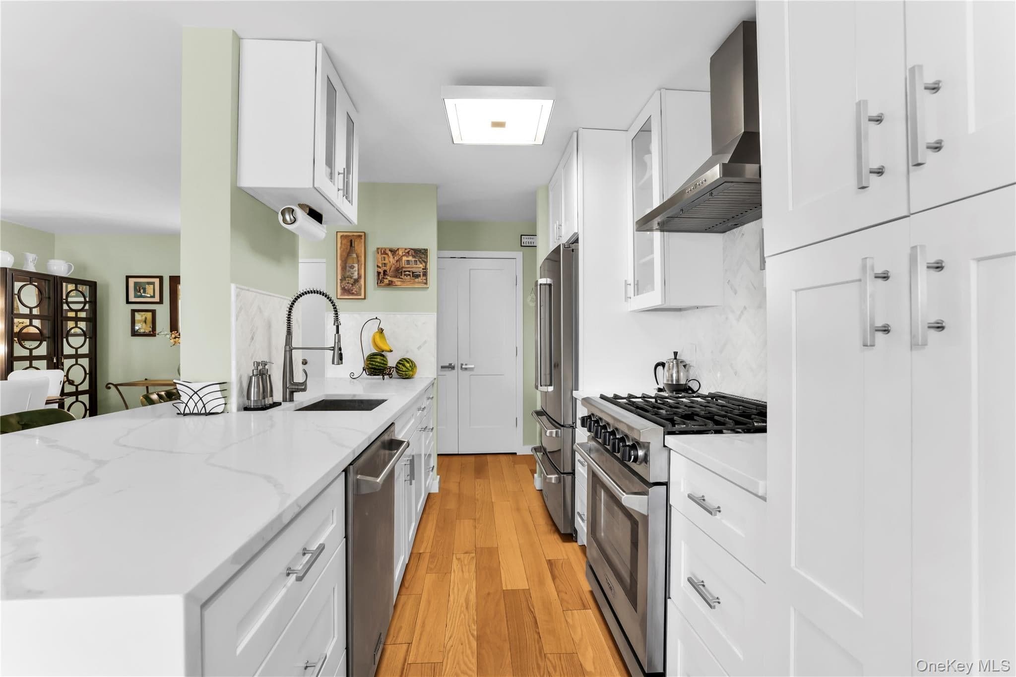 1085 Warburton AVE Unit: 210 thumbnail 2