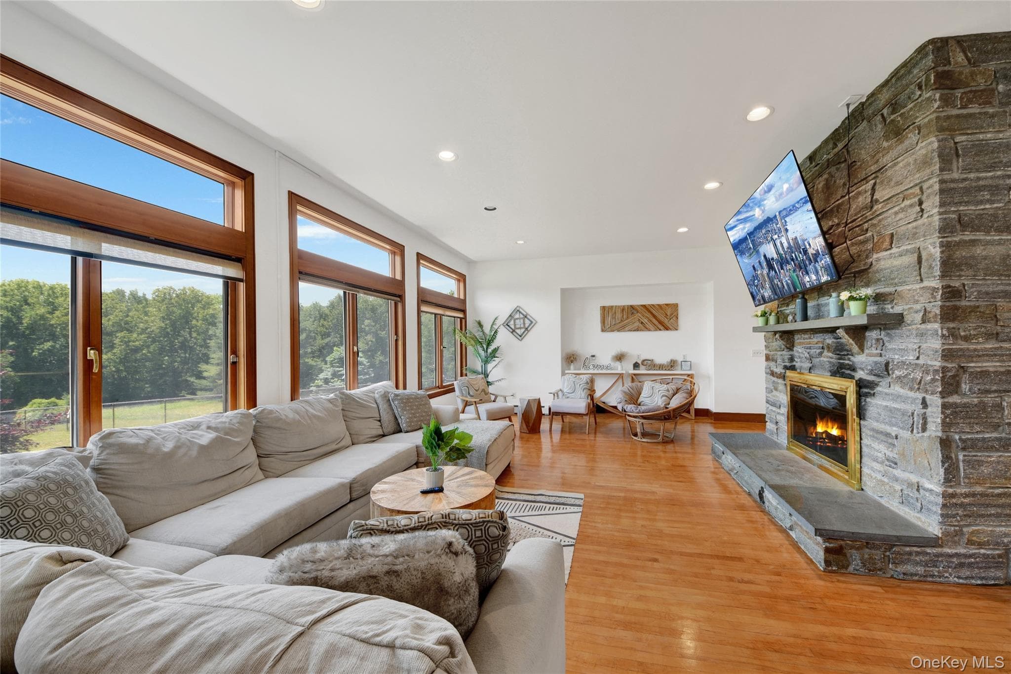99 Whitlock Road thumbnail 16