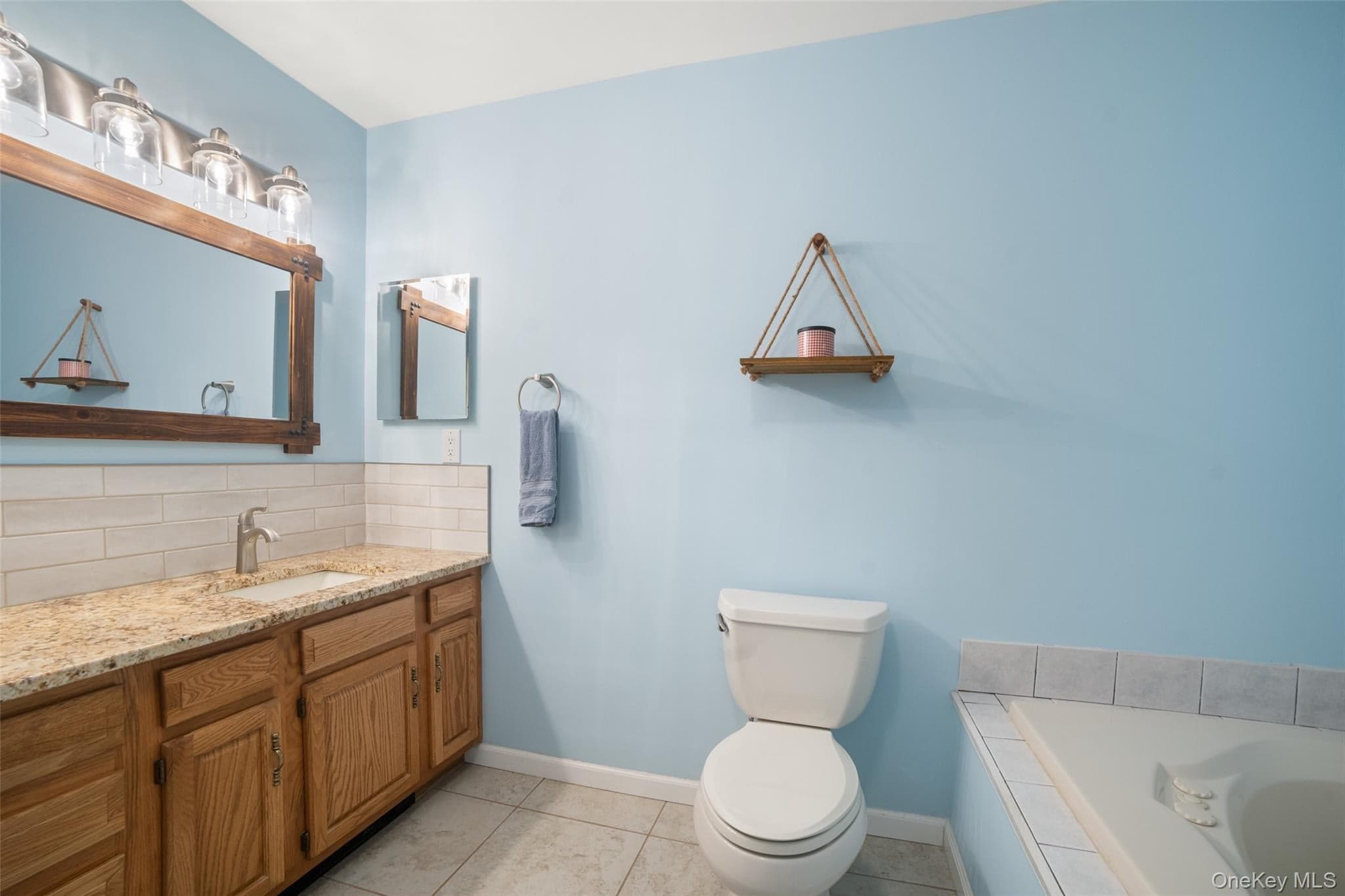 3 Flood Drive thumbnail 25