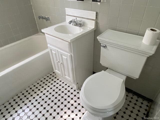 245-39 77th Crescent Unit: F-2 thumbnail 9
