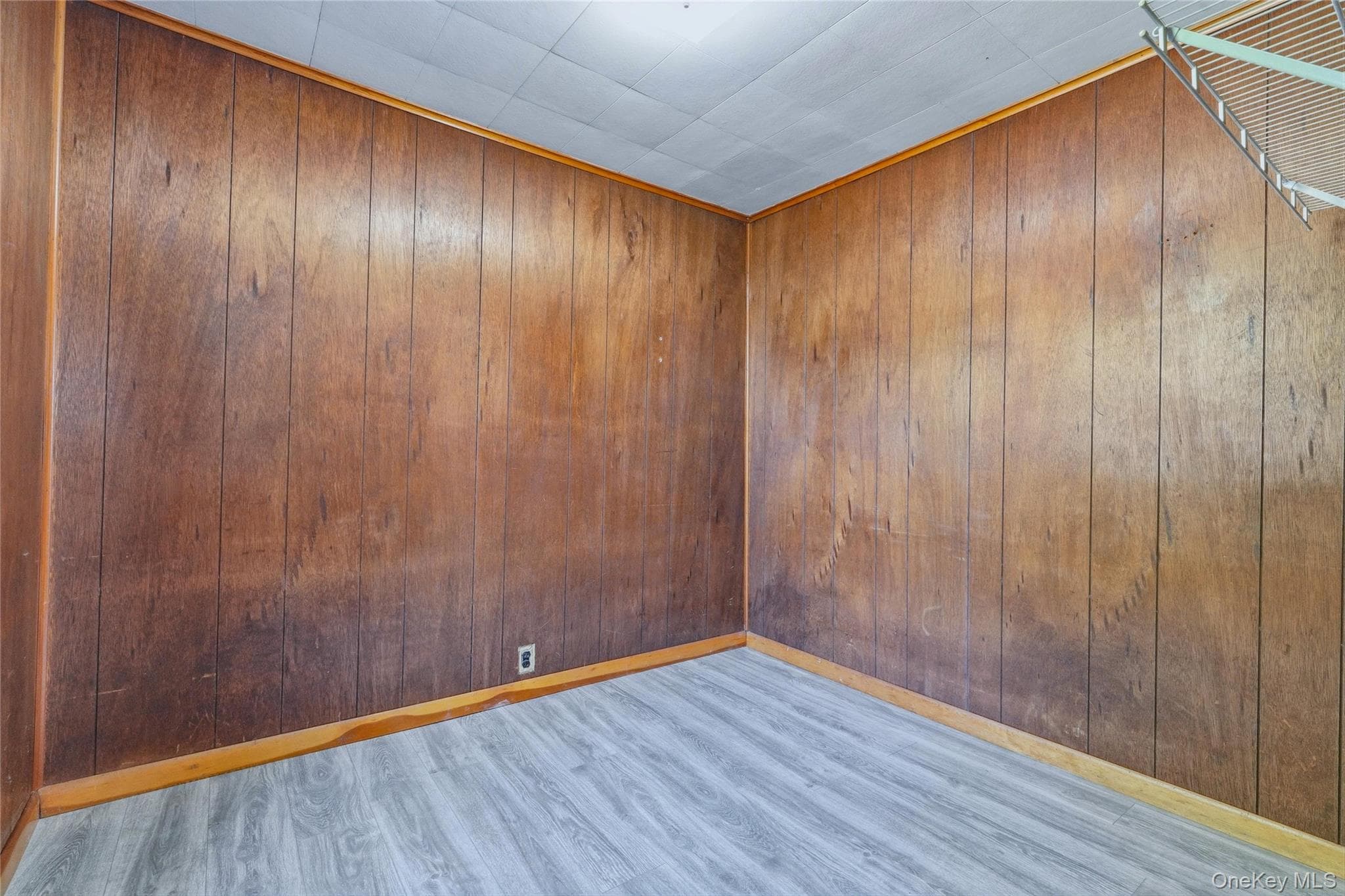 5 Wilbur Avenue thumbnail 6