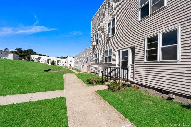 62 Townhouse Road Unit: 62 thumbnail 6