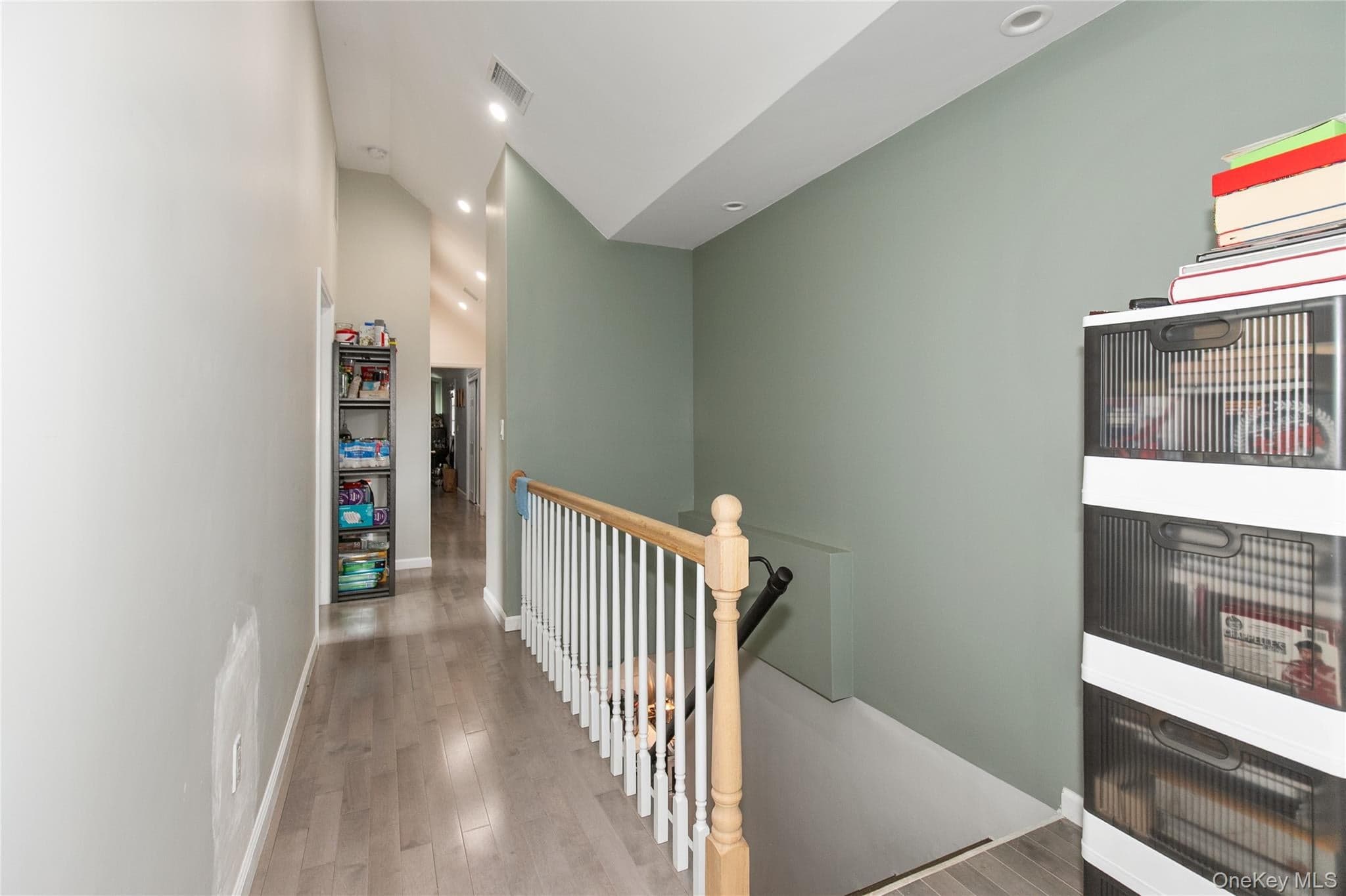 8015 Little Neck Parkway thumbnail 10