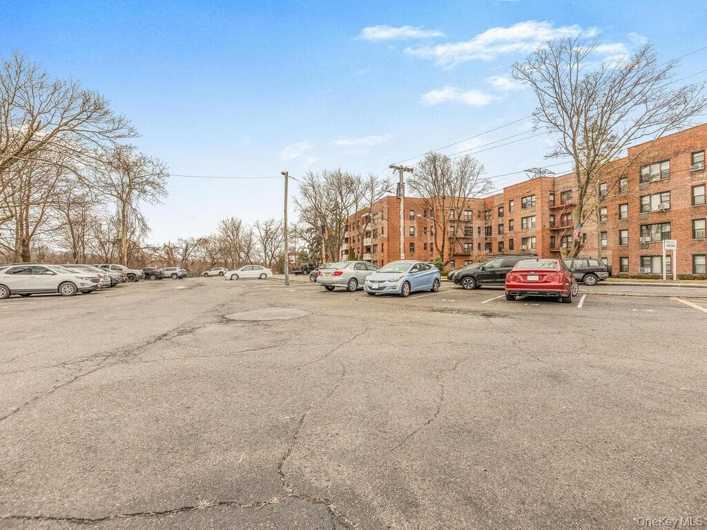 3 Remsen Road Unit: 4A thumbnail 2