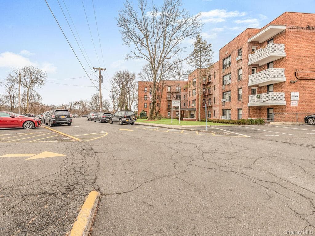 3 Remsen Road Unit: 4A thumbnail 3