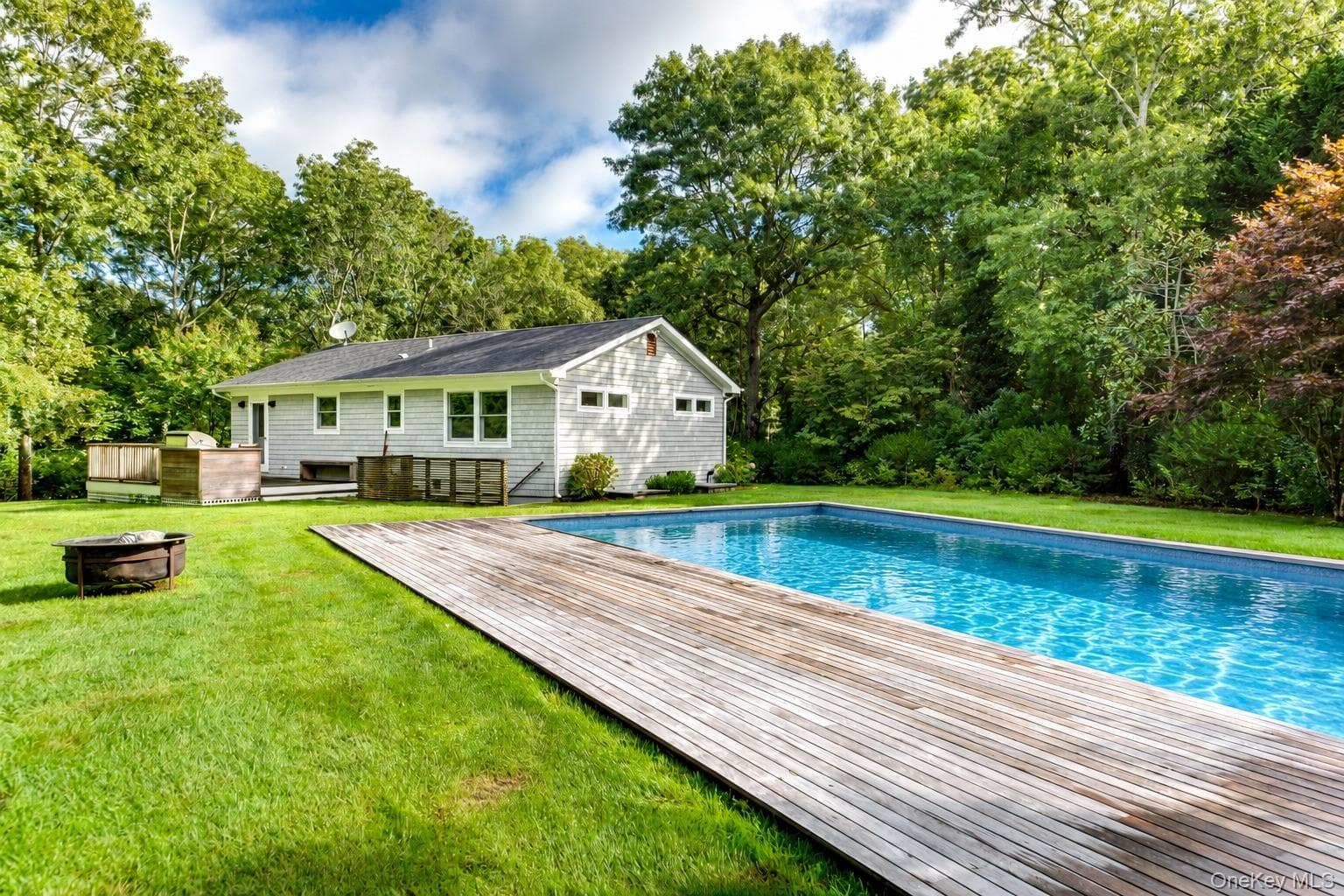 66 Crystal Drive, East Hampton