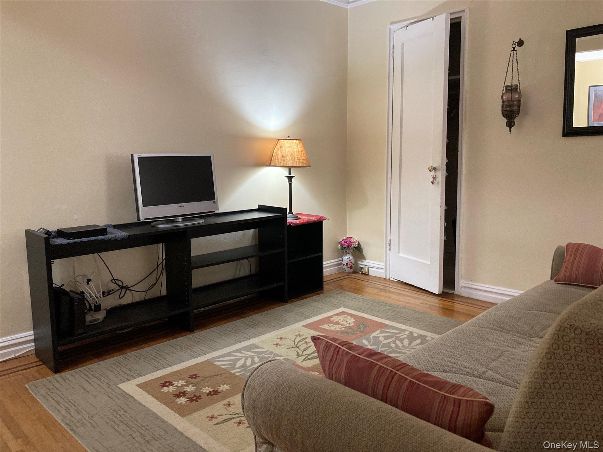 61-41 Saunders Street Unit: B57 thumbnail 3