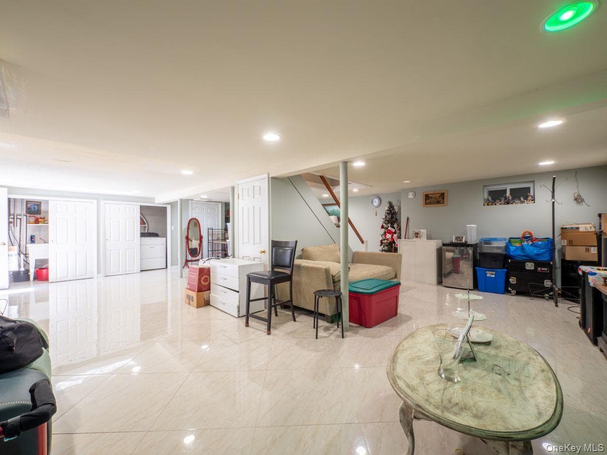 295 Ivy Avenue thumbnail 23