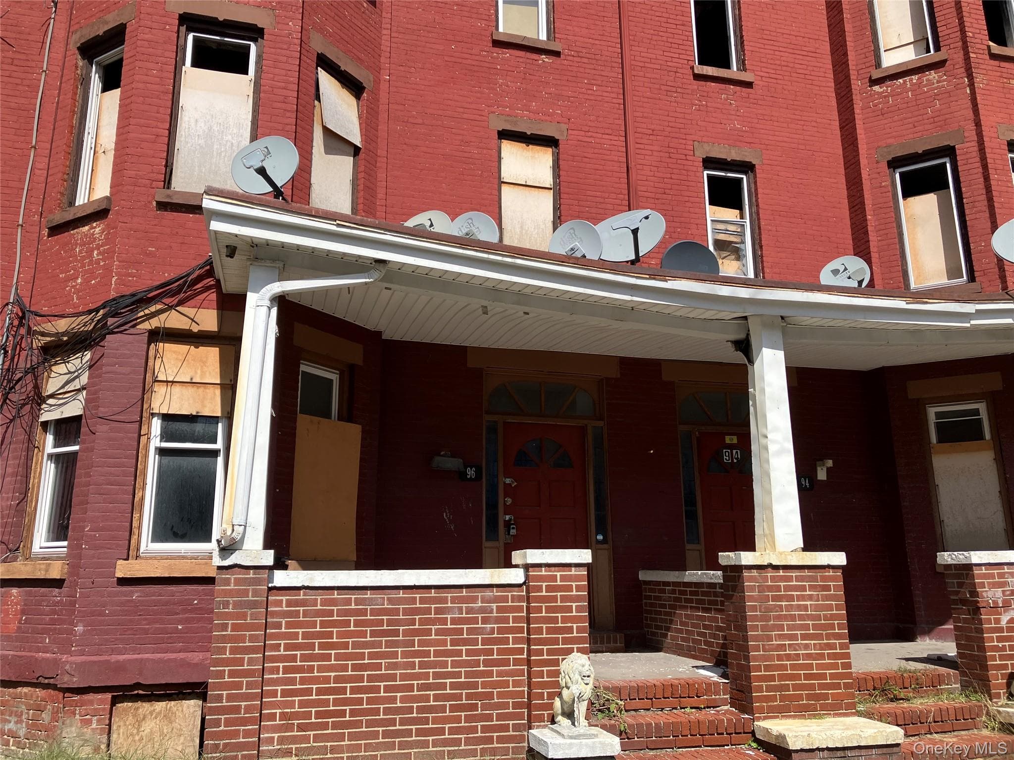 96 Overlook Place, Newburgh