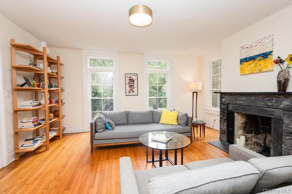 592 Landing Avenue thumbnail 12