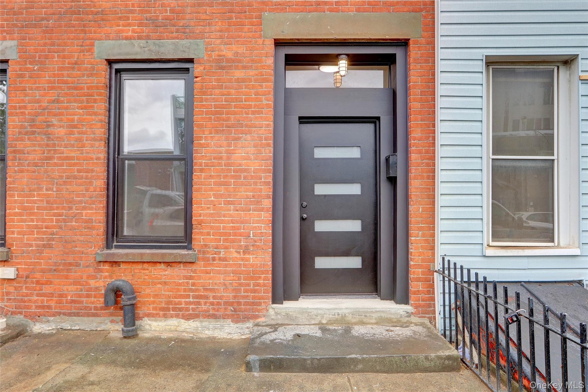 62 15th Street thumbnail 3