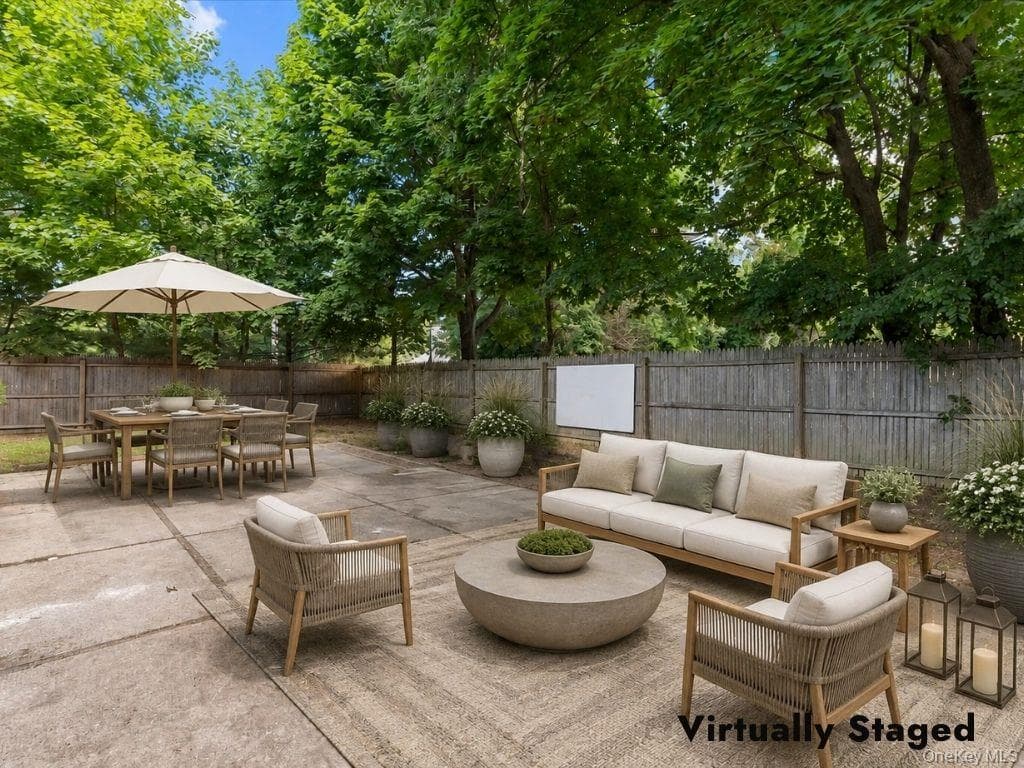 685 Horseblock Road thumbnail 28