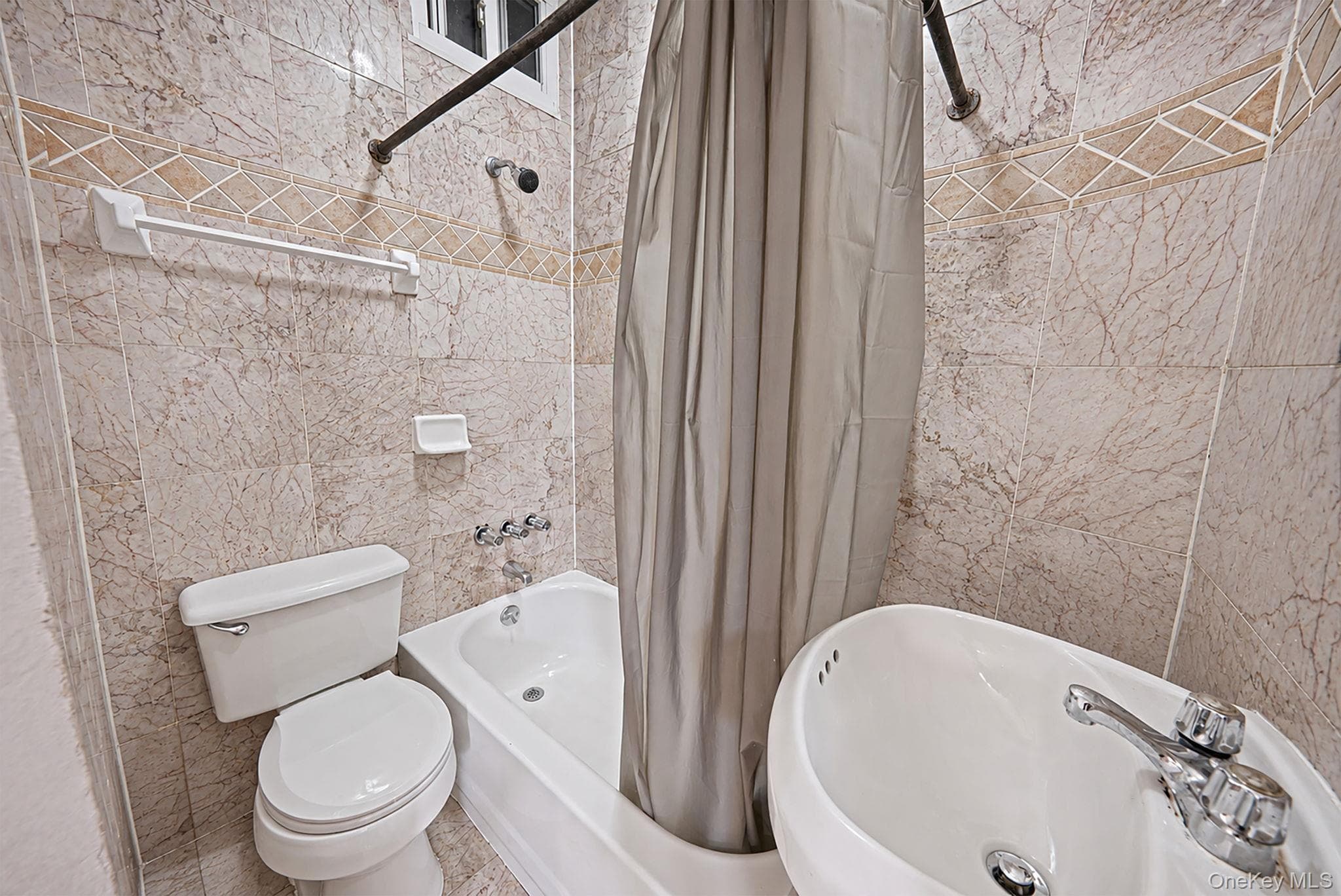 283 Wyckoff Avenue thumbnail 12