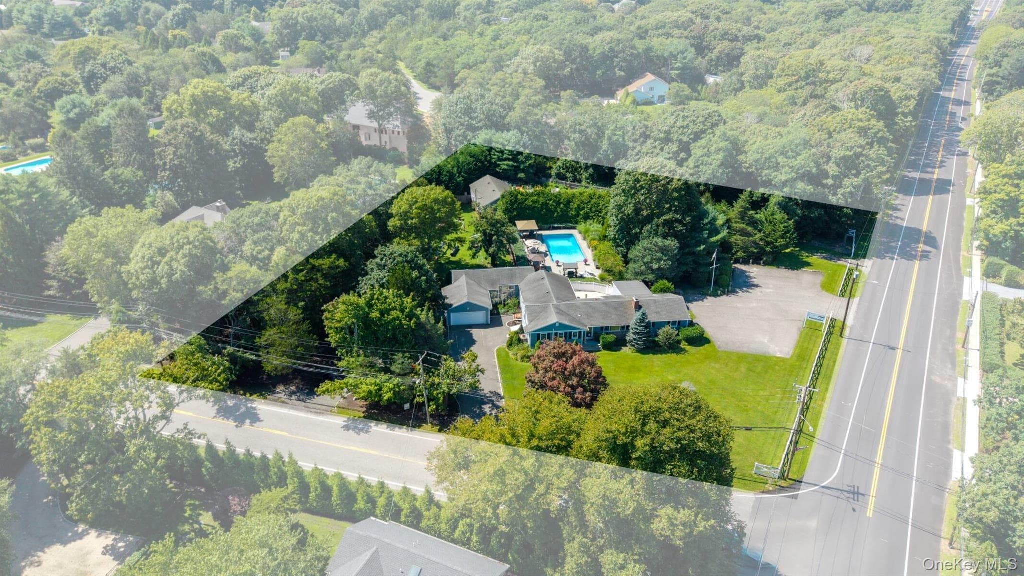 117 Montauk Highway, Westhampton