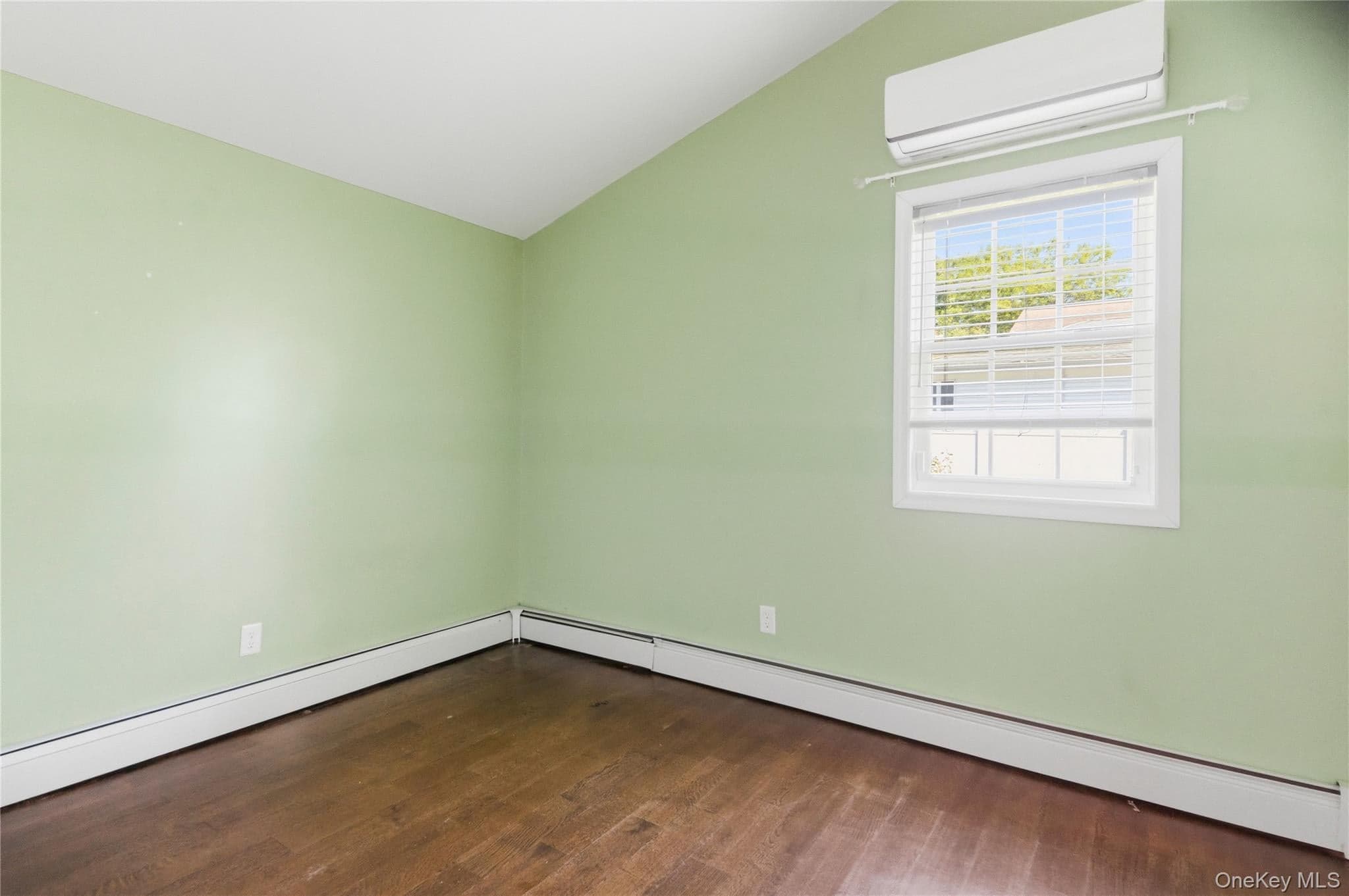 91 Spruce Avenue thumbnail 13