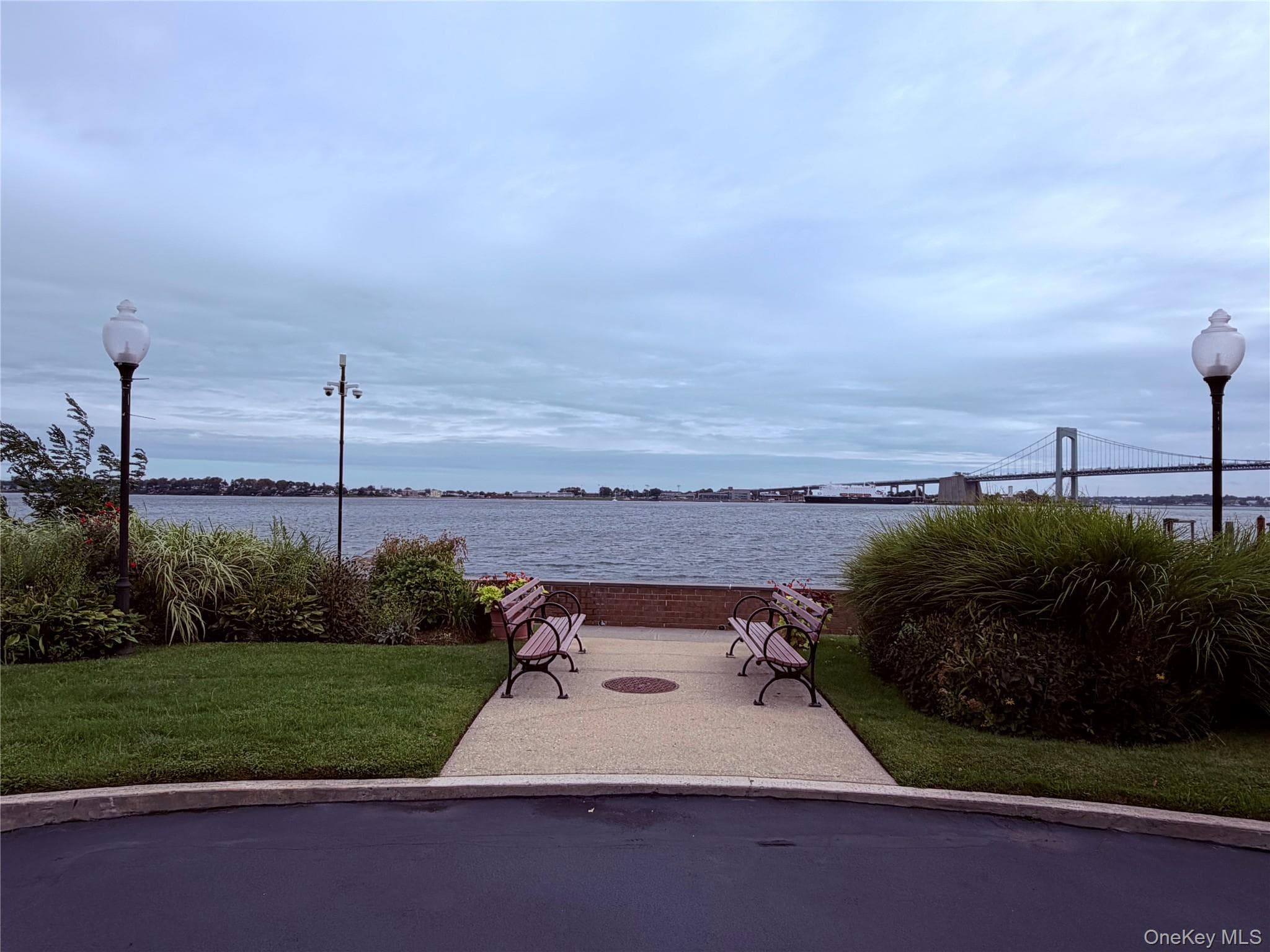 15419 Riverside Drive Unit: 24B thumbnail 3