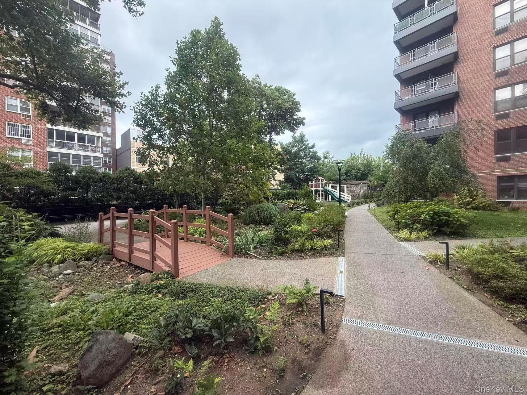 8710 51st Avenue Unit: 3H photo 1
