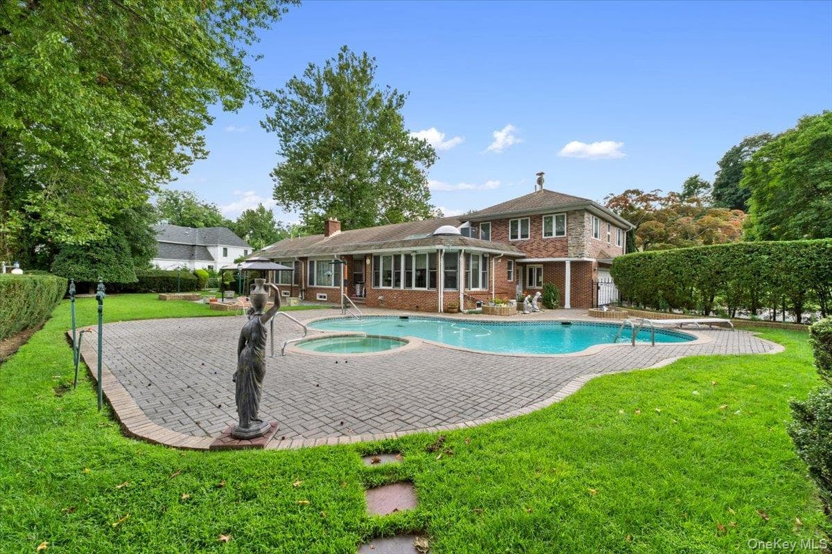 15 Hillcrest Drive thumbnail 44