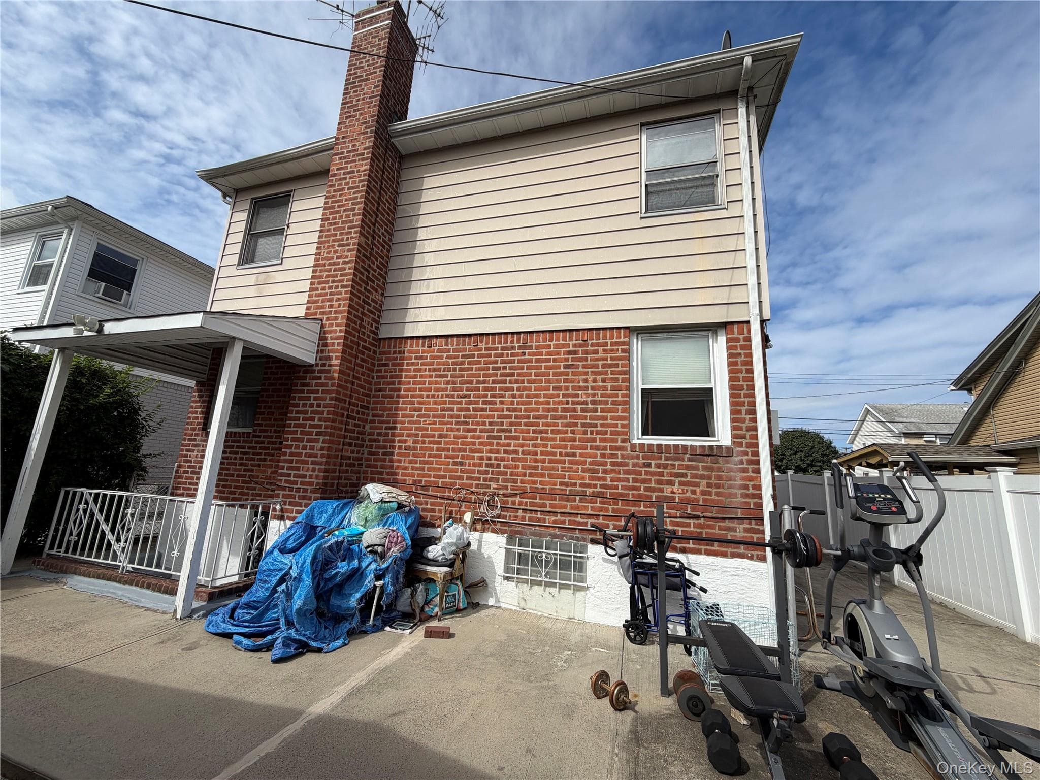 110-23 Monterey Street thumbnail 25