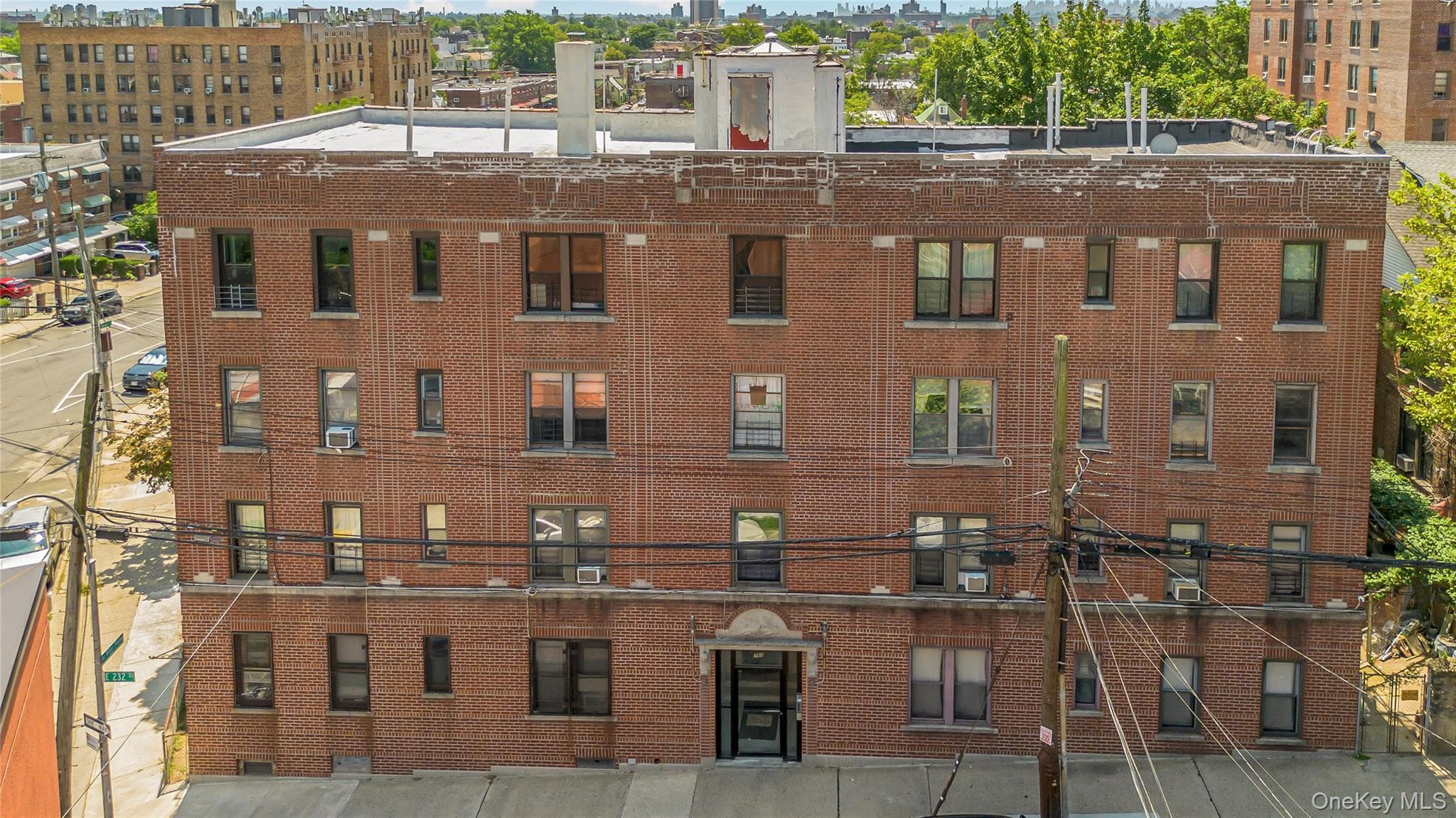 760 E 232nd Street thumbnail 9