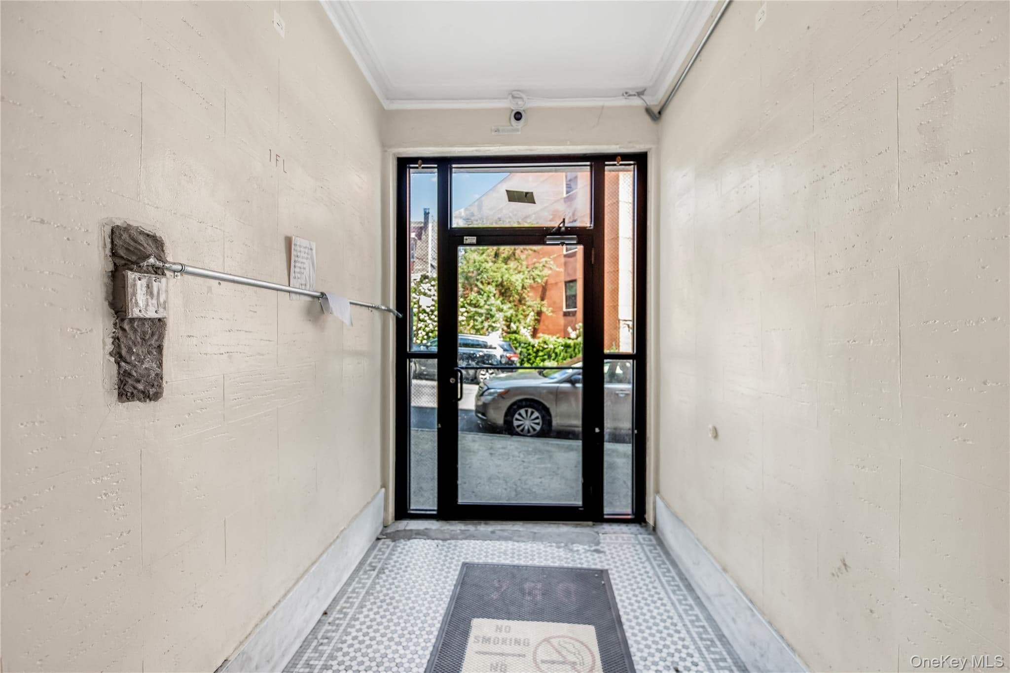 760 E 232nd Street thumbnail 7