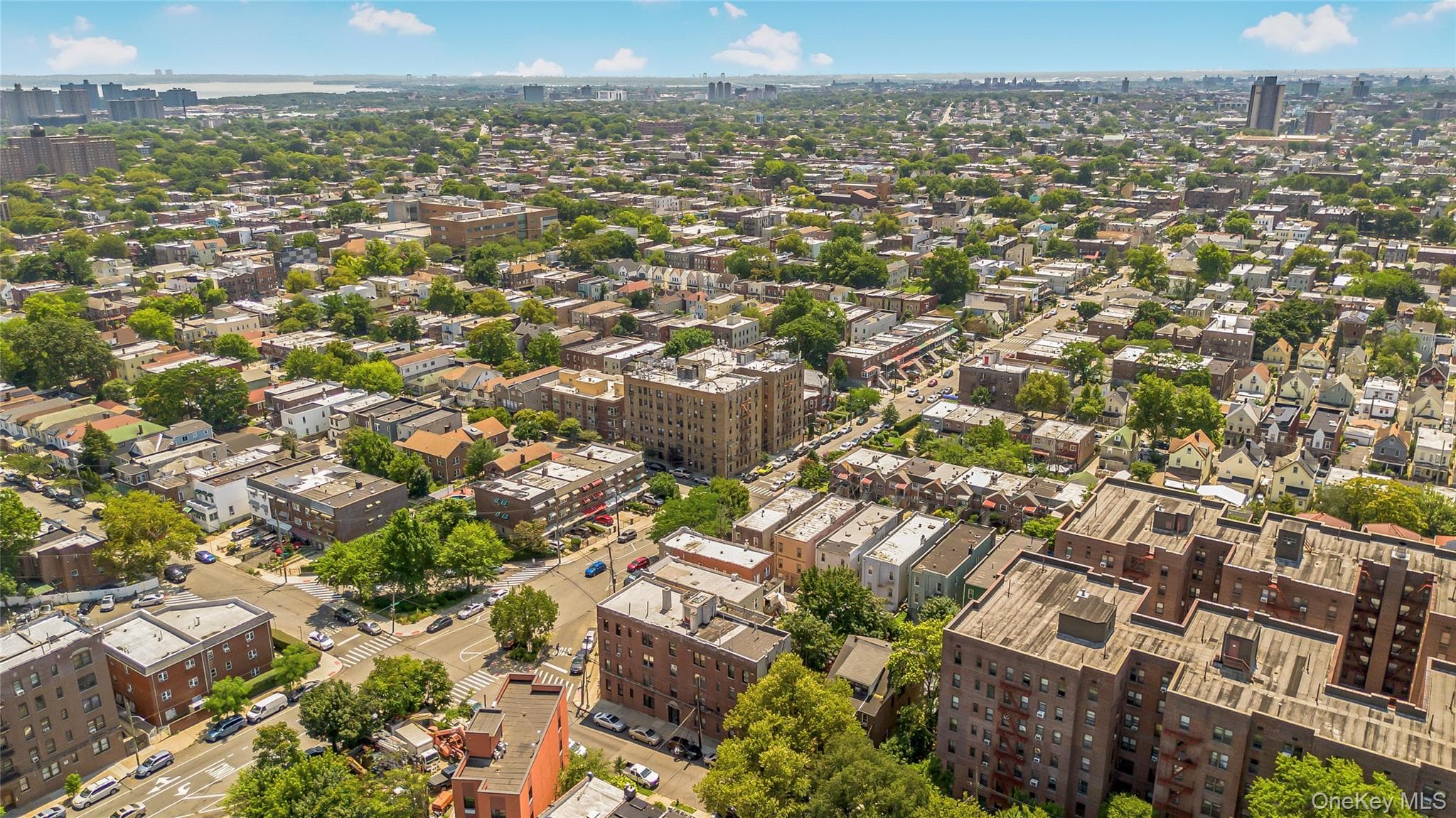 760 E 232nd Street thumbnail 14