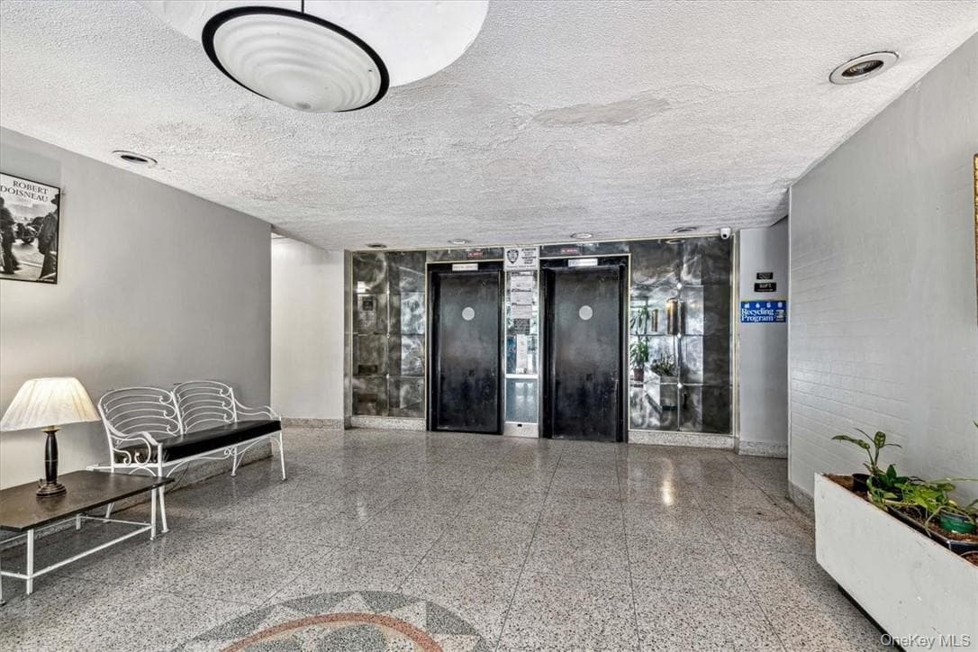 2835 Webb Avenue Unit: 6C thumbnail 33