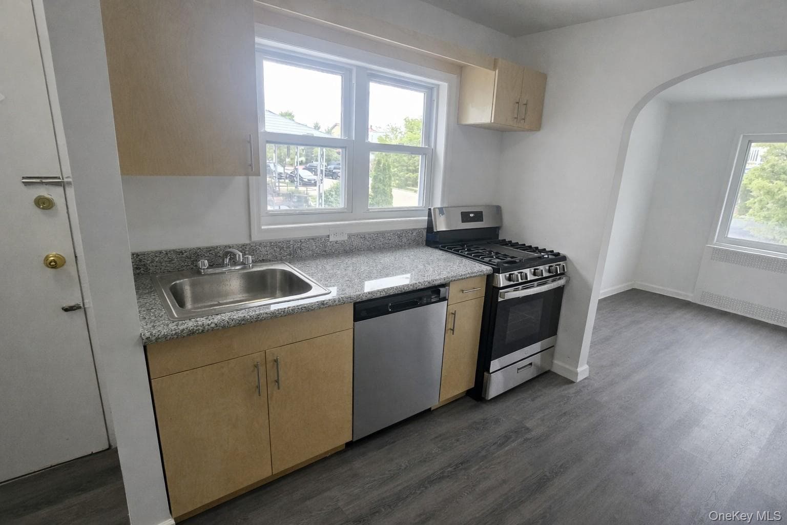 540 E State Street thumbnail 9