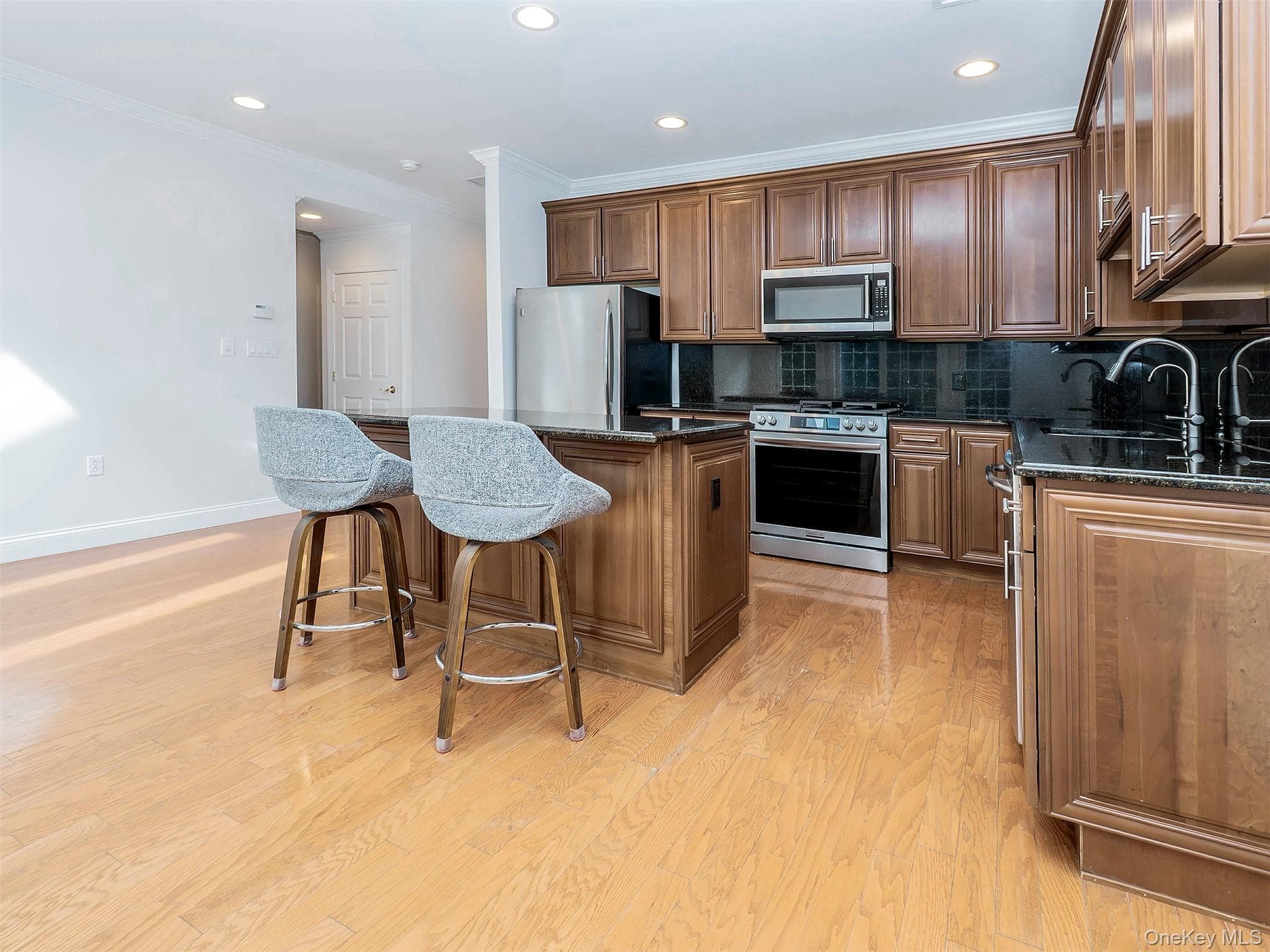 194 Pond View Drive Unit: 387 thumbnail 10