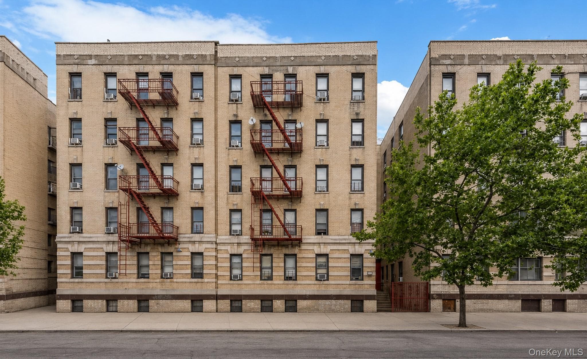 505 W 183rd Street thumbnail 3