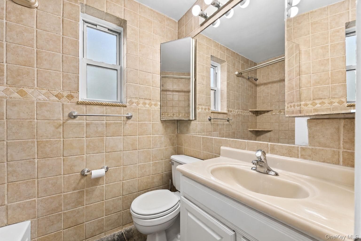 70-45B 260th Street Unit: B thumbnail 19