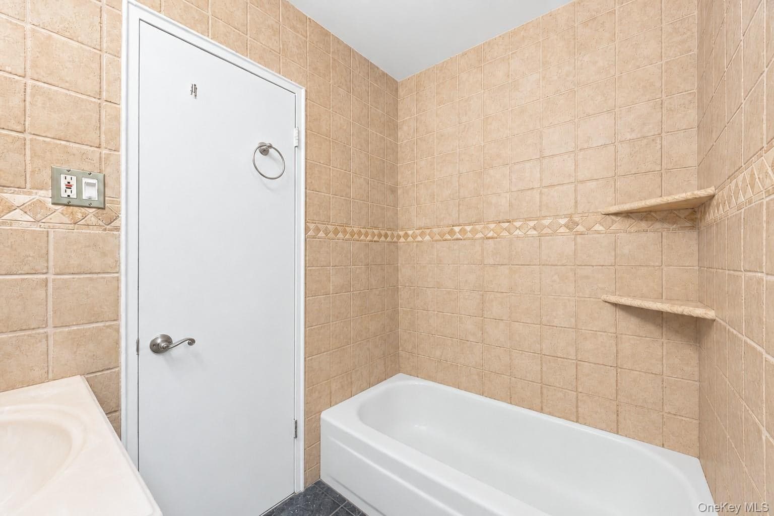 70-45B 260th Street Unit: B thumbnail 21