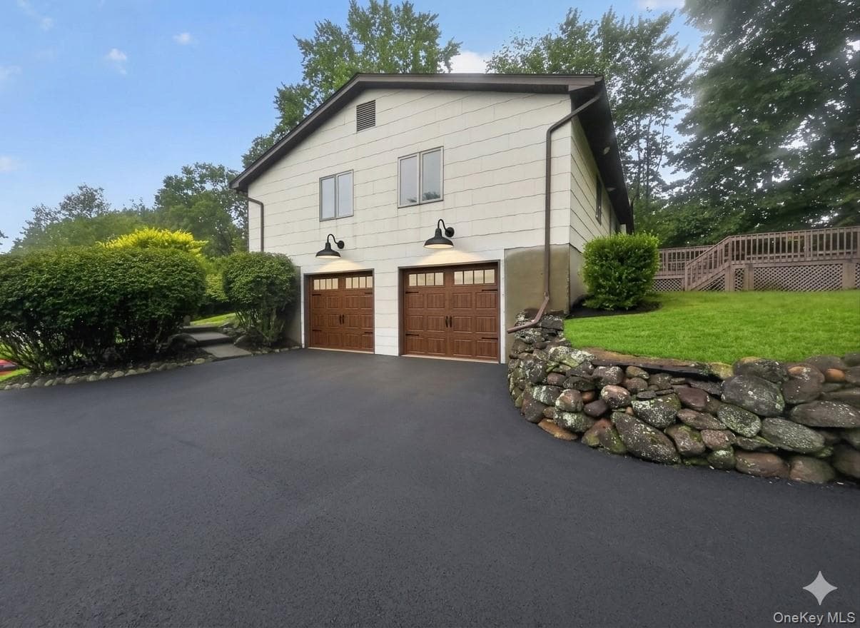 211 Waters Edge thumbnail 15