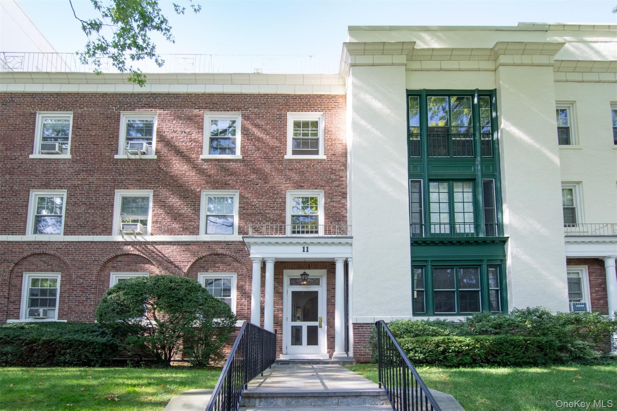 11 Brooklands Unit: 3i, Bronxville