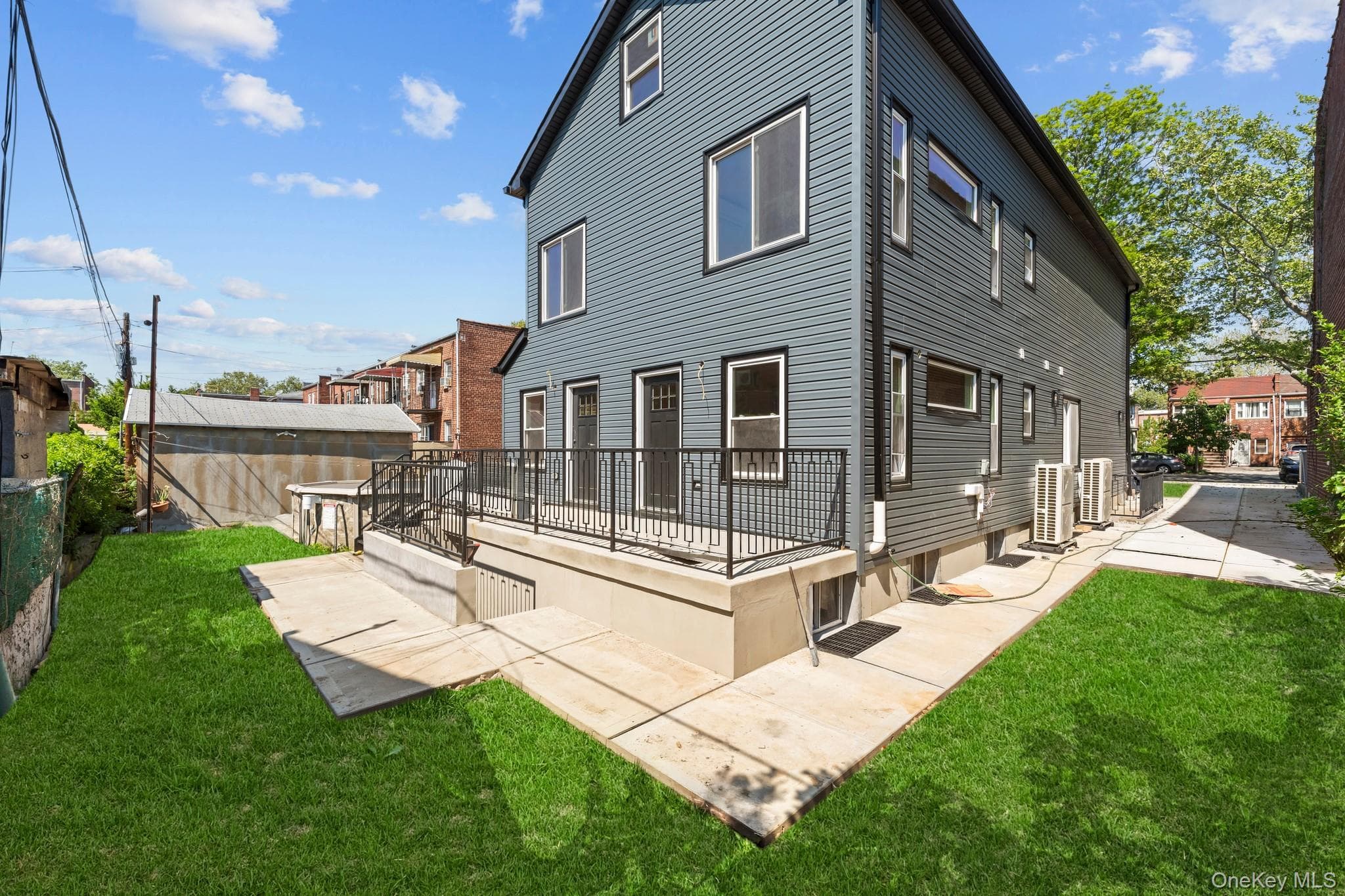 990 E 56th Street thumbnail 11