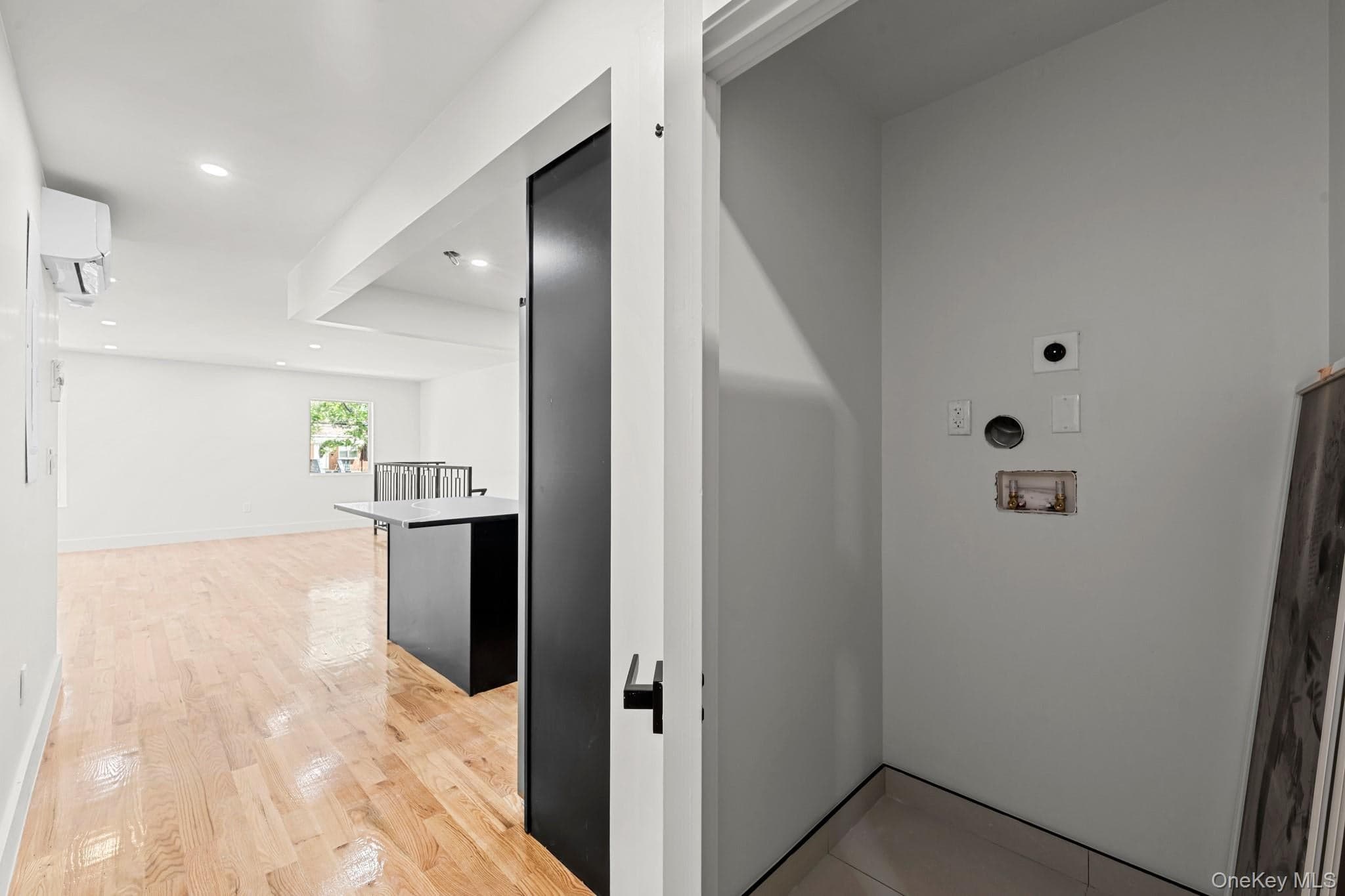 990 E 56th Street thumbnail 10