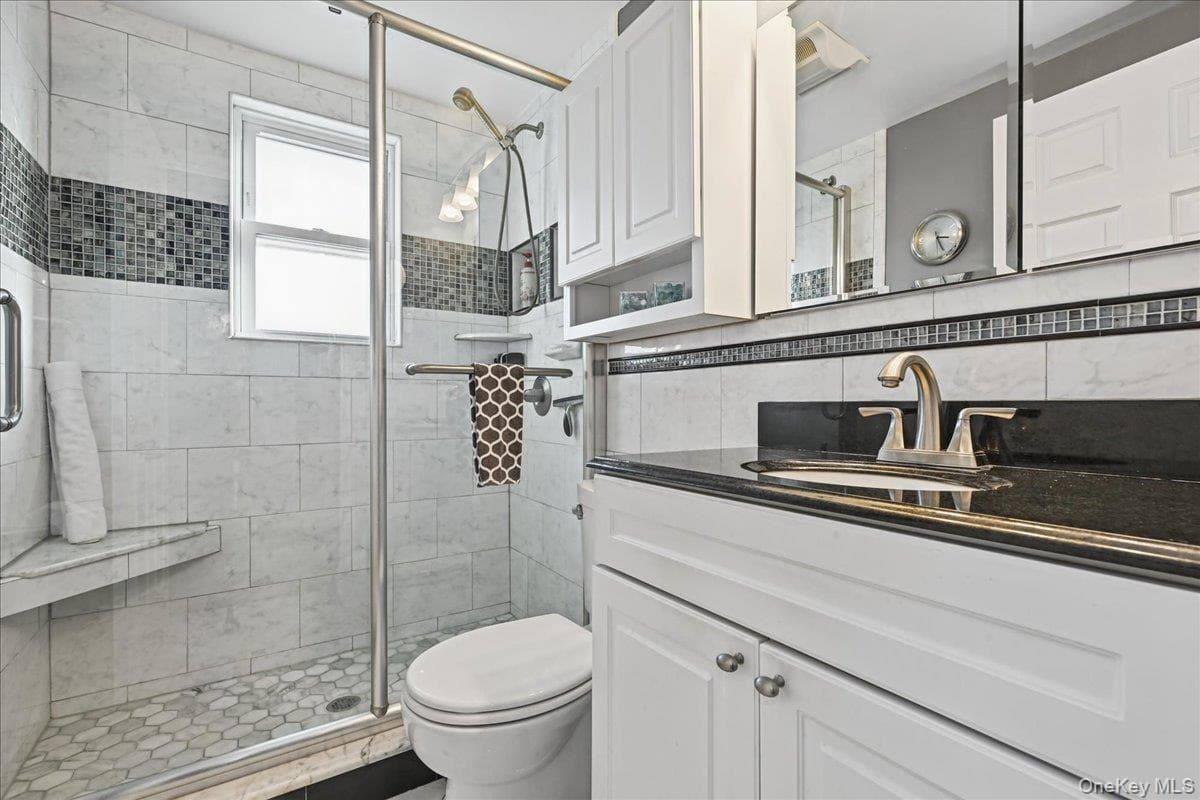 980 Washington Avenue thumbnail 27