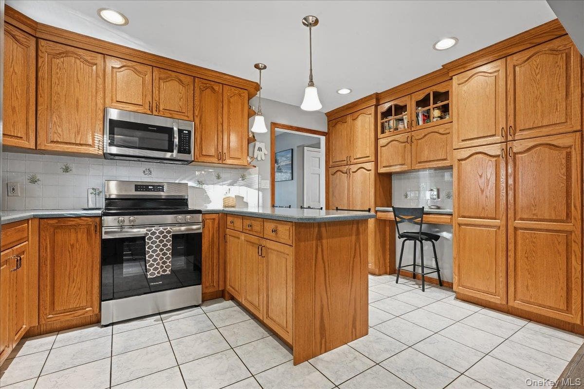 980 Washington Avenue thumbnail 11