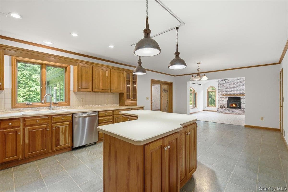 182 Red Rock Road thumbnail 4