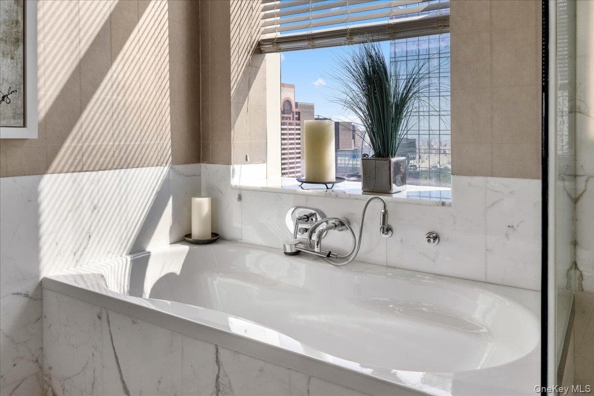 230 W 56th Street Unit: PHB thumbnail 15