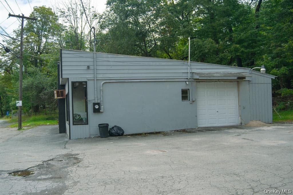 107 Jefferson Street thumbnail 16