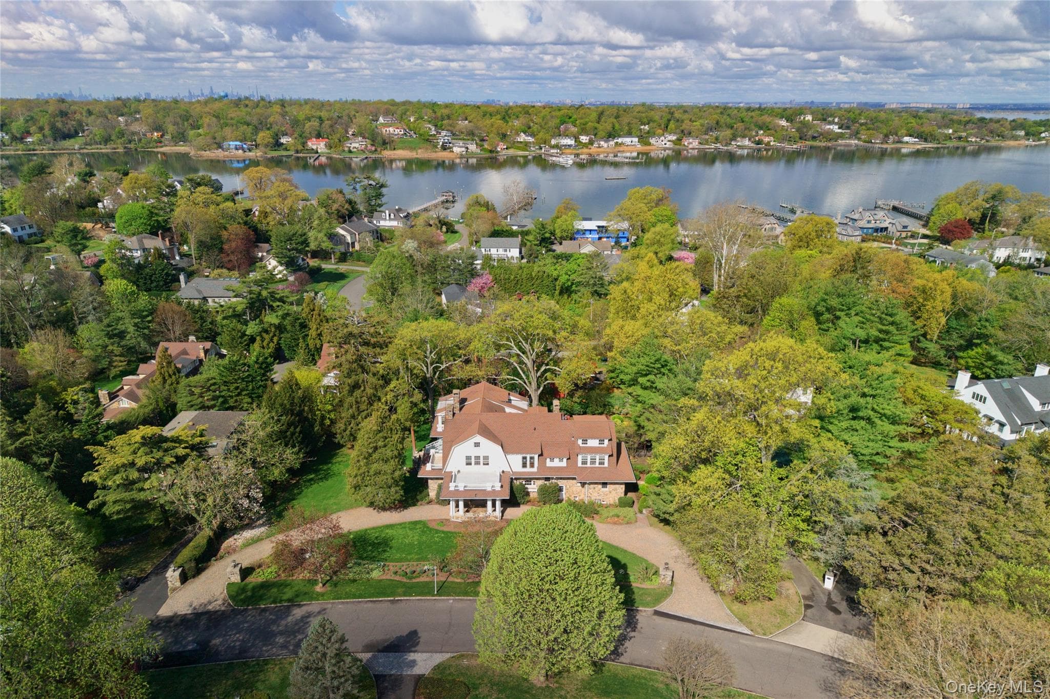 25 West Drive thumbnail 36