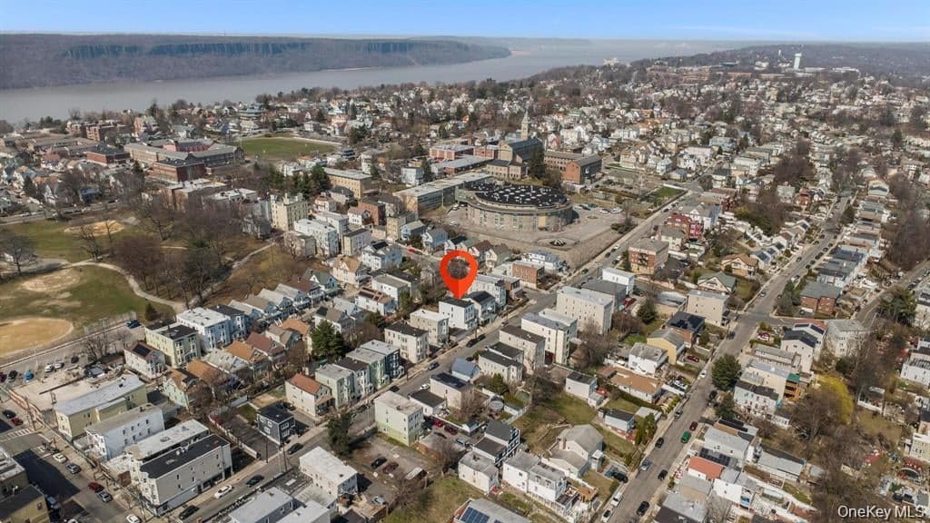 155 Voss Avenue thumbnail 15