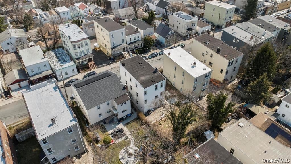 155 Voss Avenue thumbnail 17