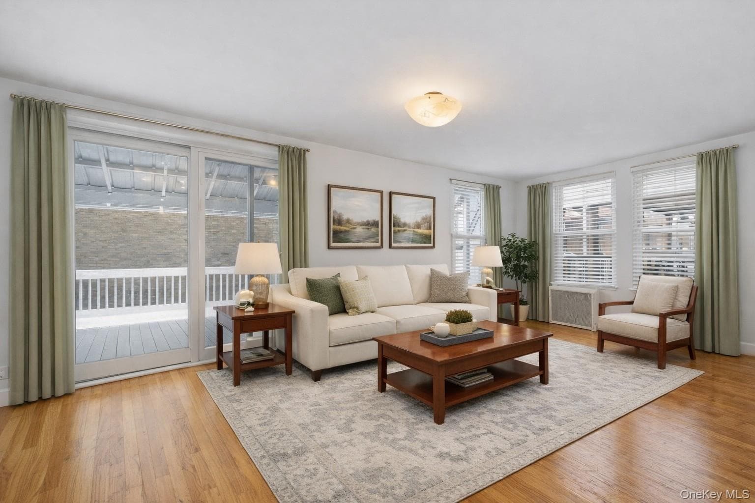 1727 Hunt Avenue thumbnail 4