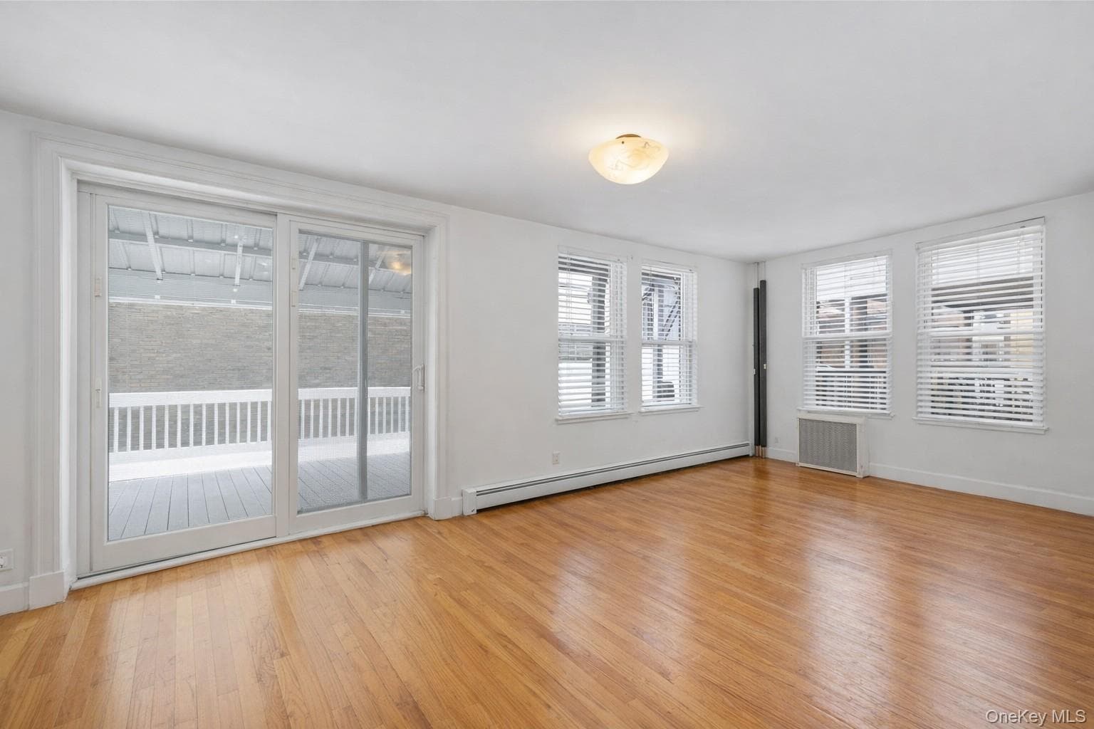 1727 Hunt Avenue thumbnail 5