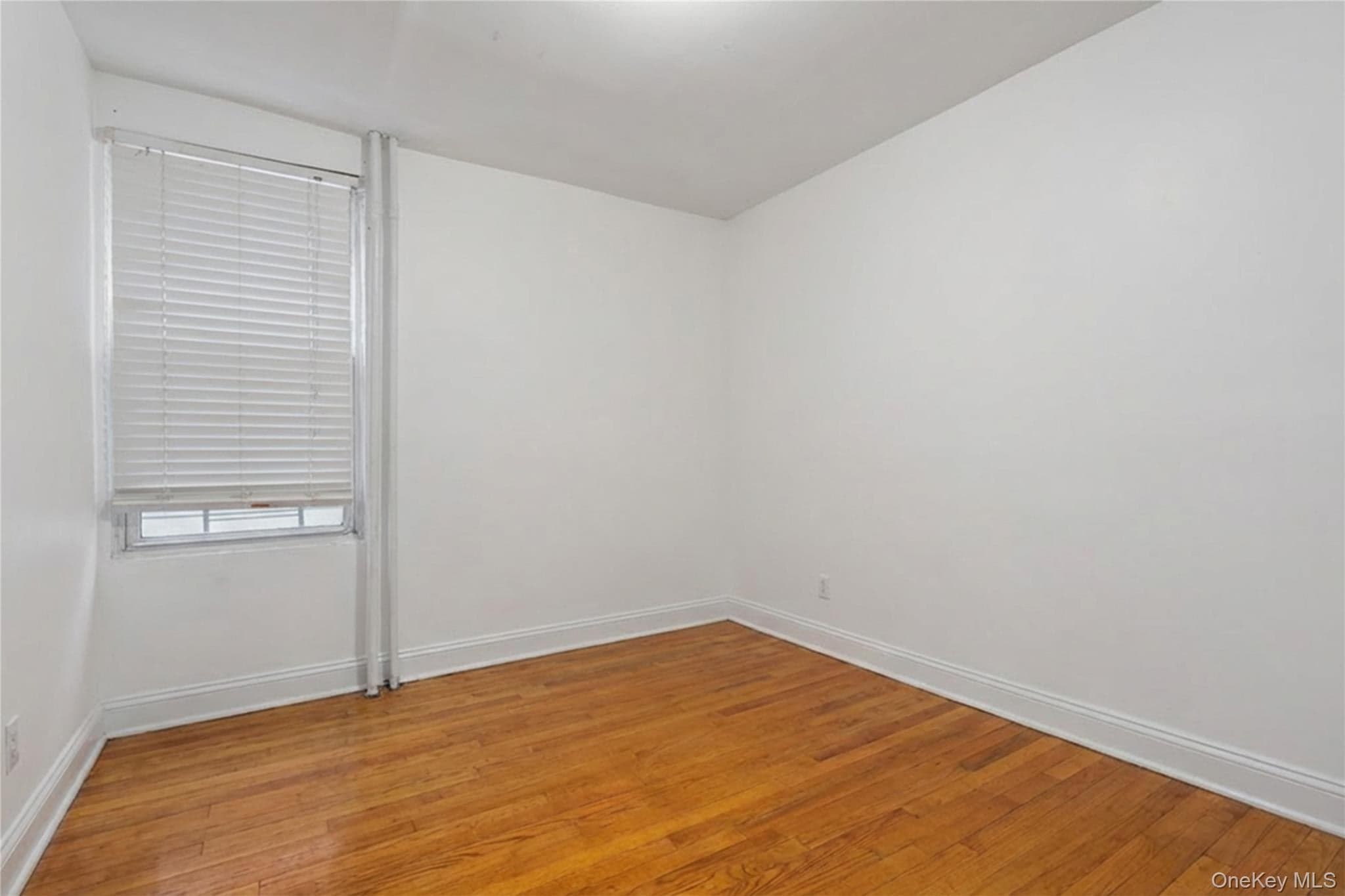 1727 Hunt Avenue thumbnail 10