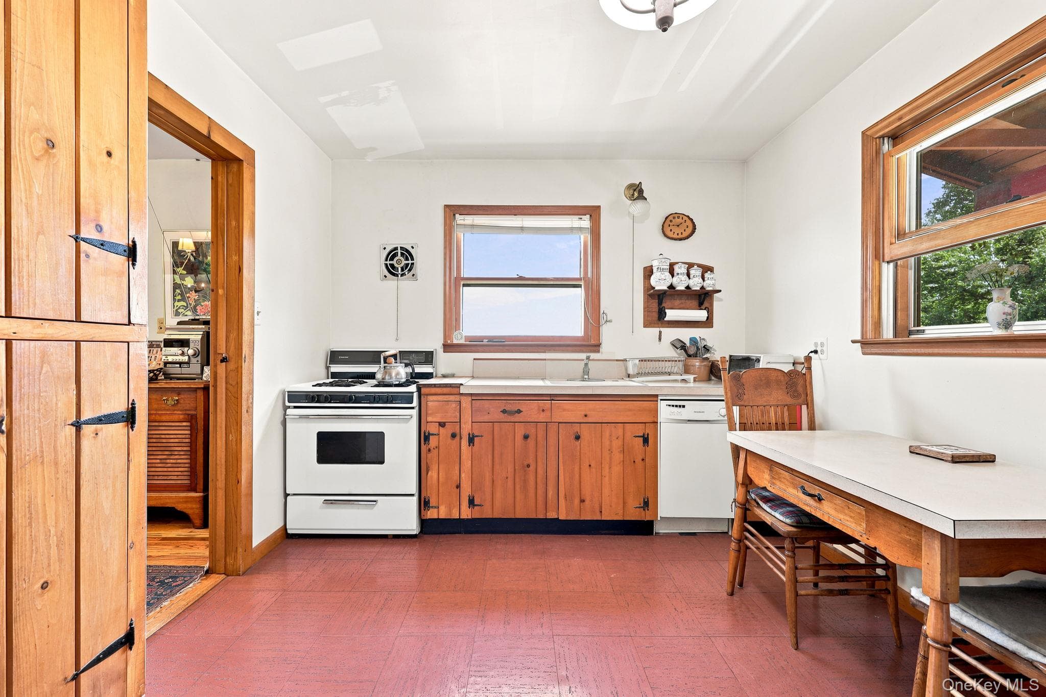 155 Messenger Road thumbnail 19